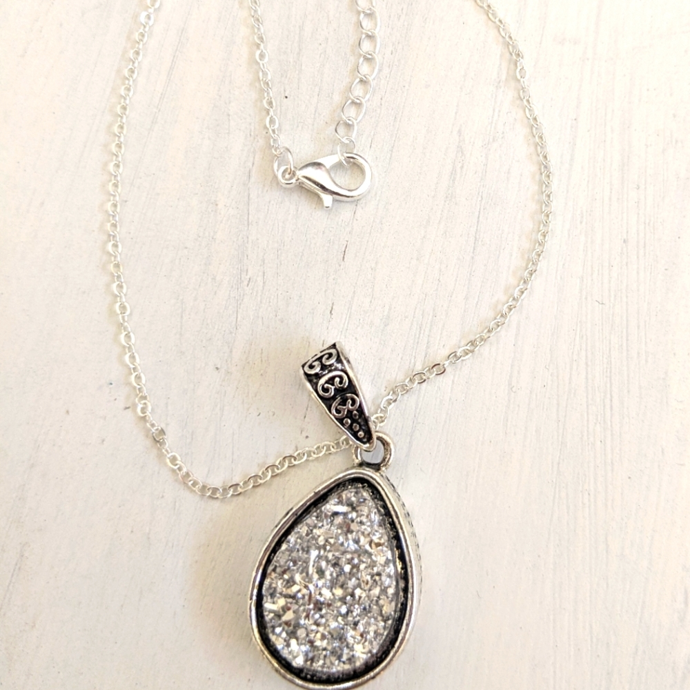 Water drop Oval Charm necklace Simple elegance jewelry